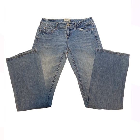 AEROPOSTALE CHELSEA BOOTCUT 1/2 Short Woman’s Jeans 99%Cotton 1%Spandex 3for$15 - Picture 2 of 11